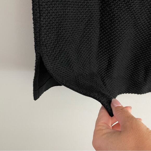 St. John | Women’s Black & Blue Knit Blouse Top Striped Colorblock Short Sleeve - Picture 4 of 8